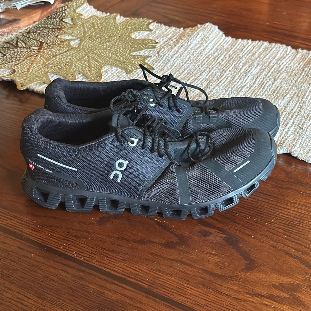 On Cloud Running Men's Black Athletic Shoes